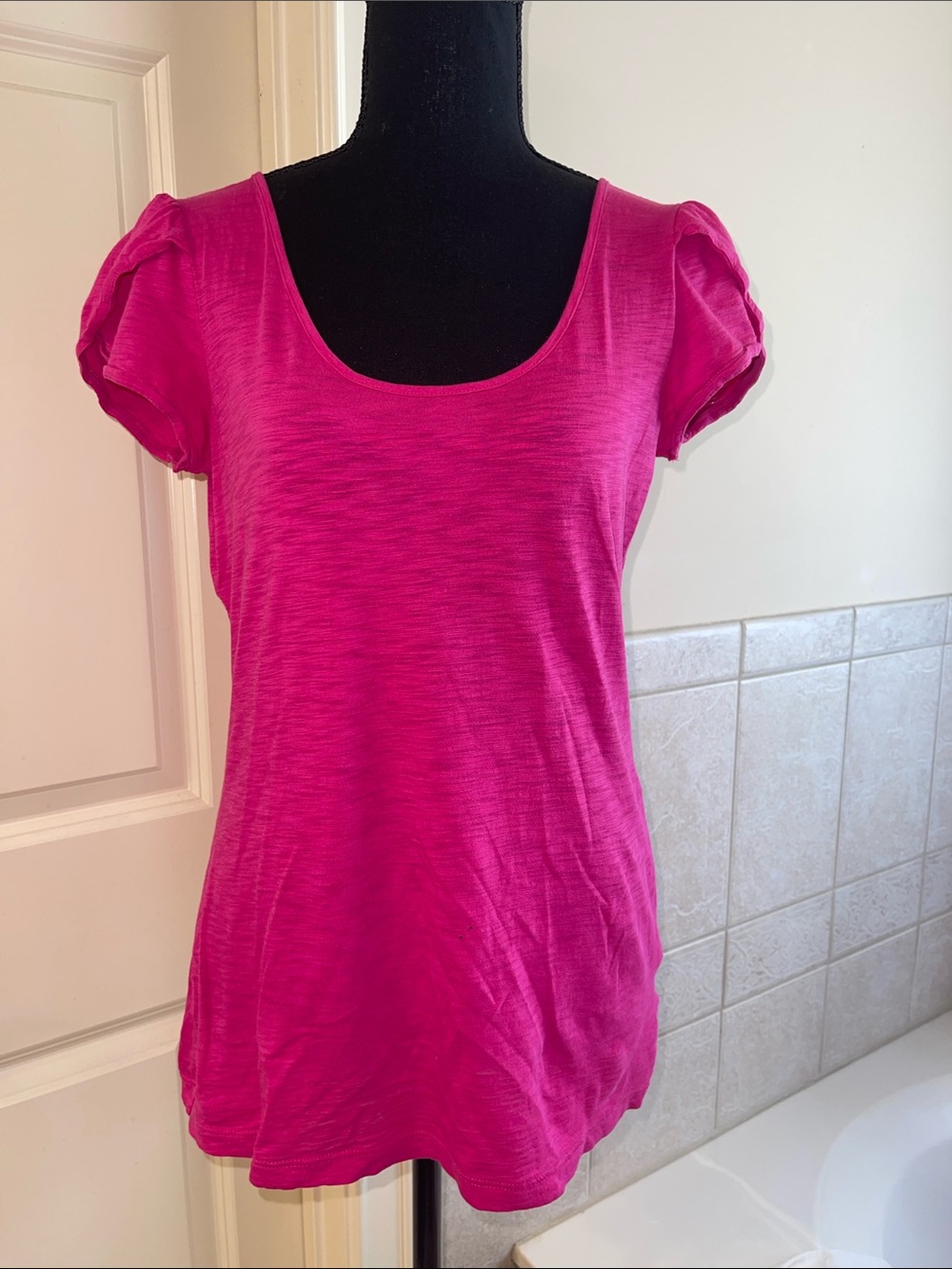 Lilly Pulitzer Women's Scoop Neck Short Sleeve Top - Hot Pink